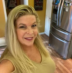 Meet your Posher, Kimberly